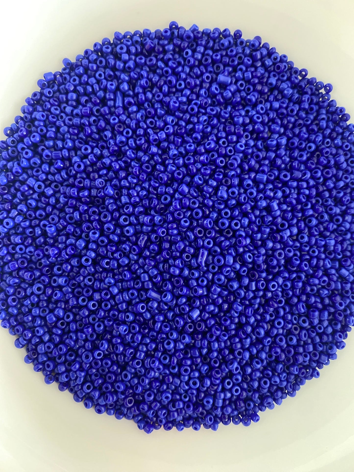 2mm or 11/0 Blue Indigo Seed Beads Bulk 450g Glass Beads for Beaded Jewelry, Bracelets, Waistbeads, Chokers Jewelry Making & Crafts