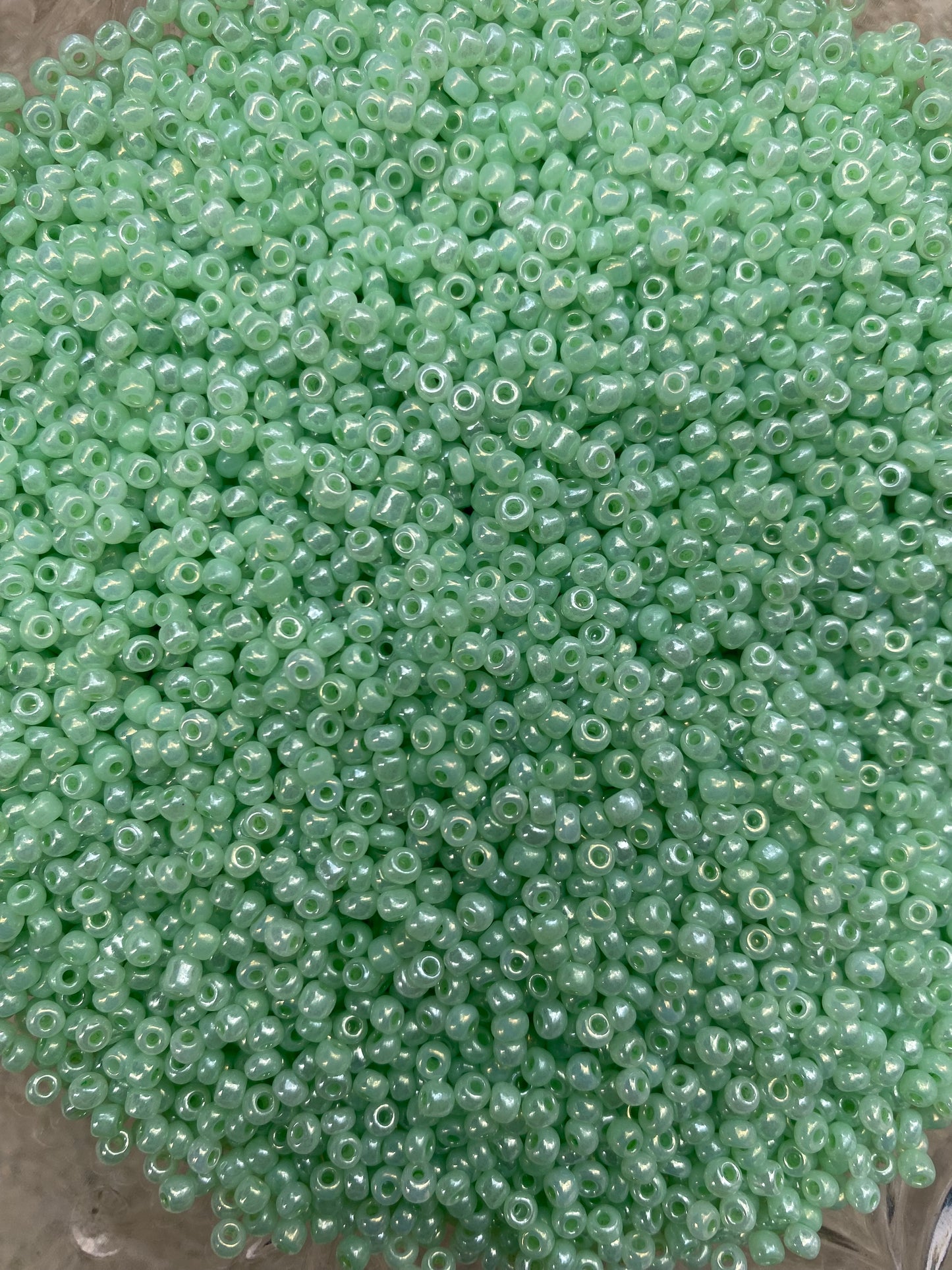 3mm Glass beads - Mint Green beads, Pale Green beads, 8/0 Seed Beads Glass Beads, 450 Grams