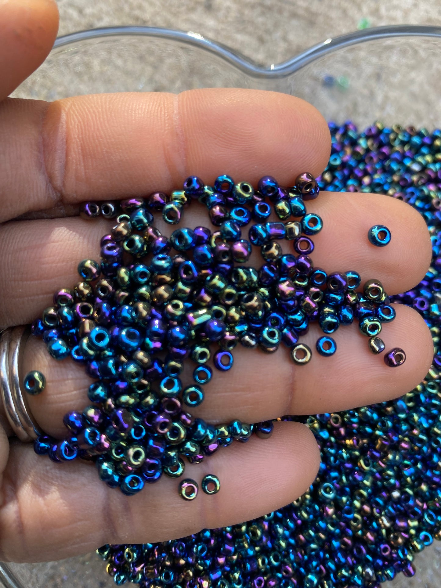 3mm- 8/0 beads,  Iridescent Black - Rainbow Black- beads, 8/0 Seed Beads Glass Beads, 450 Grams