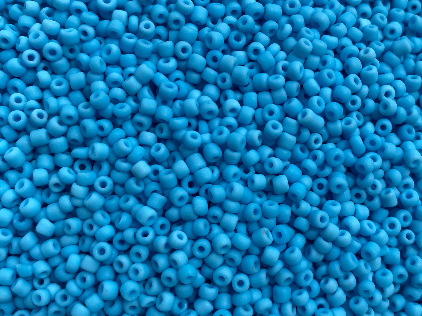 High-Quality 8/0 Blue Seed Beads, 3mm, Perfect for Jewelry Making