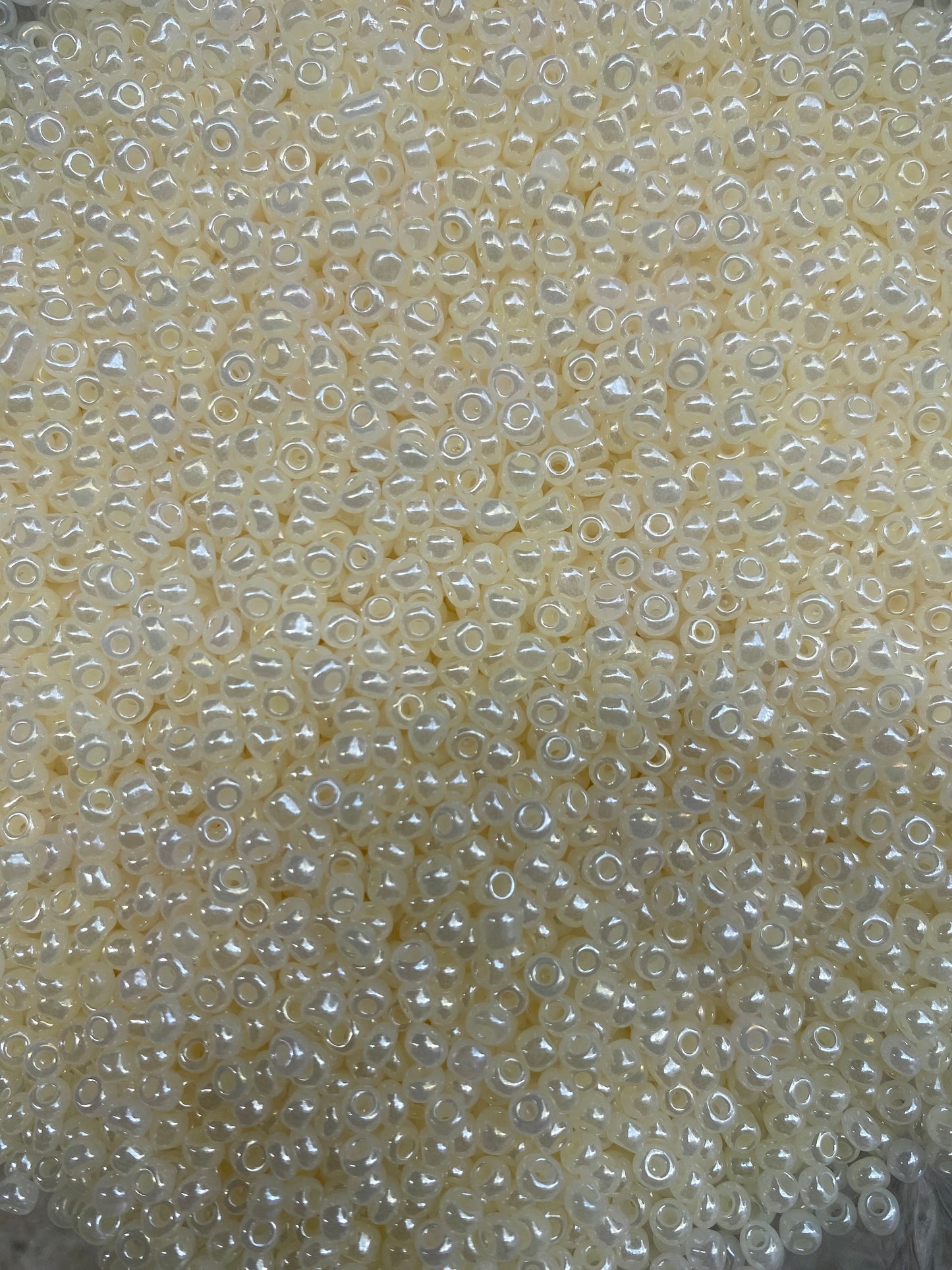 3mm Glass beads - Pearly Cream beads,  8/0 Seed Beads Glass Beads, 450 Grams