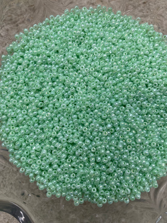 3mm Glass beads - Mint Green beads,  Pale Green beads, 8/0 Seed Beads Glass Beads, 450 Grams