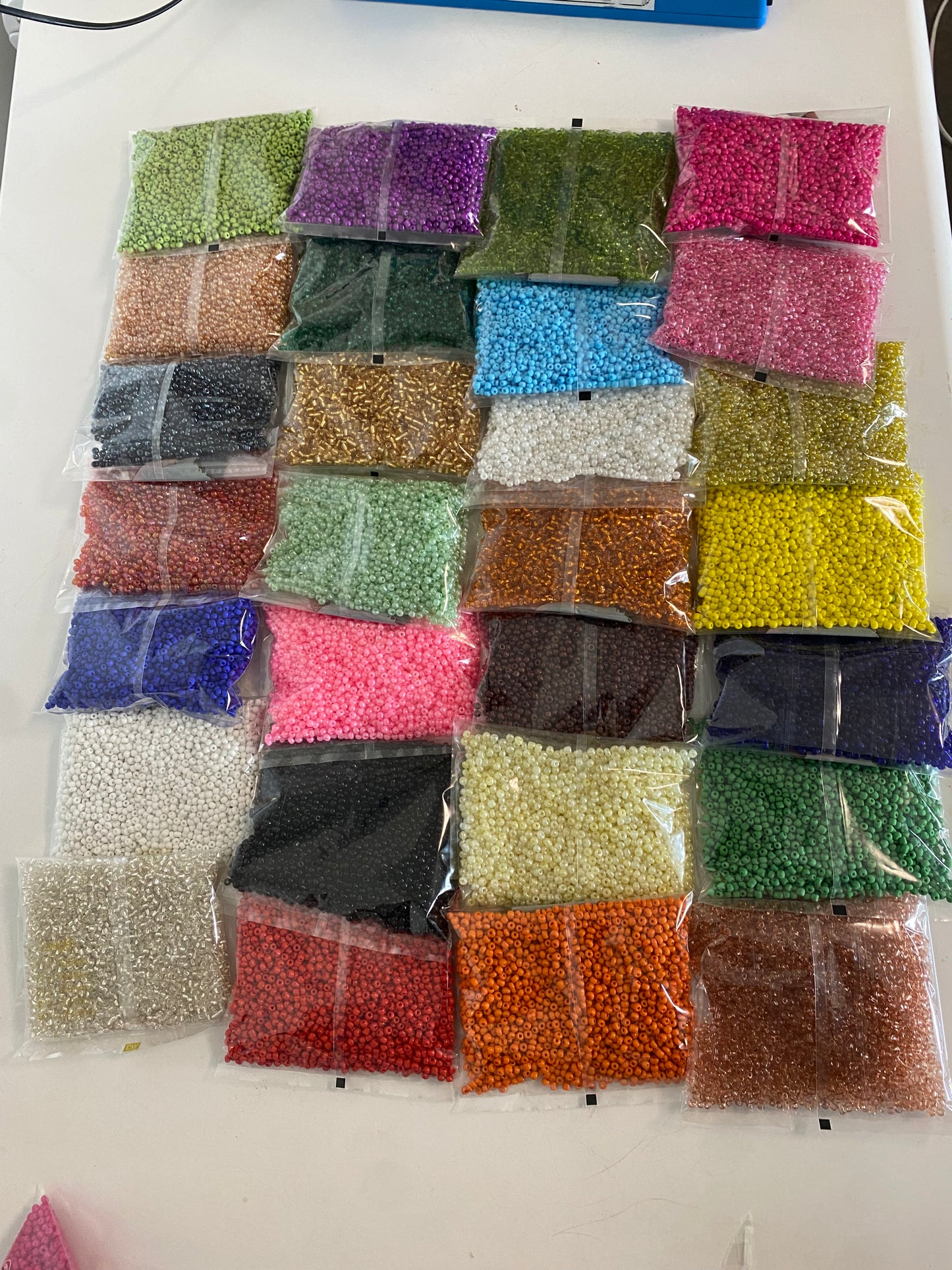 4mm- 6/0 Beads lot, Bulk beads, Glass Seed Beads Size 4/0, , 20 different colors, 225 per bag, 4500grams or 9.9lbs