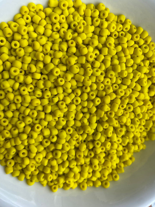 4mm Yellow Glass Beads Mix - 6/0 - Multiple Shades for Jewelry Making (450g)