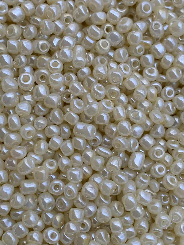 4mm- 6/0 Glass Seed Beads For Jewelry Making,  DIY Waist beads, Bracelet Necklace Earrings